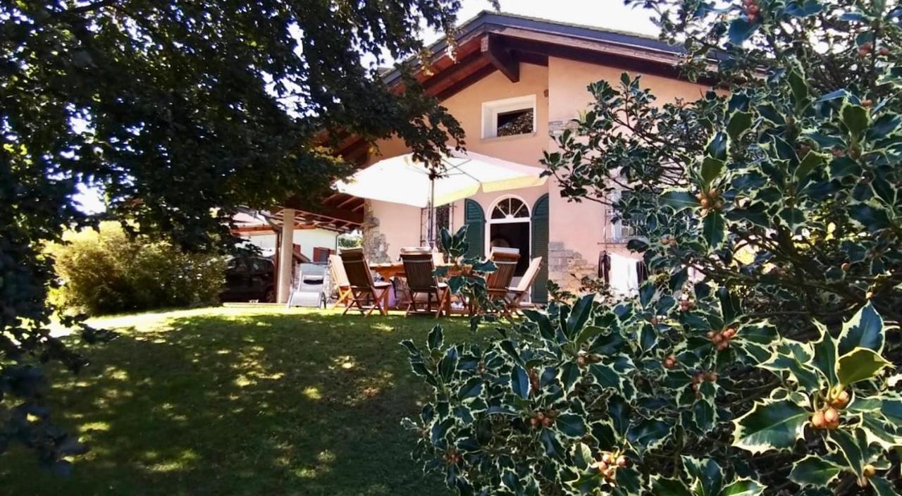 Al Chiar Di Luna B&B Valtellina Chiuro Exterior photo